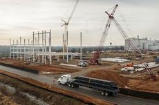 A 650,000 square foot new paint shop is being erected at Greer's BMW Manufacturing Co. as part of the $900 million expansion.