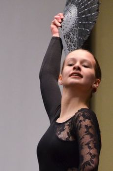 Janssen performs ballet at Winter Arts Festival