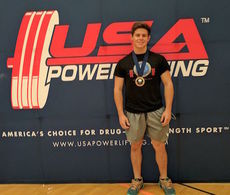 Powerlifter smashes three state records
