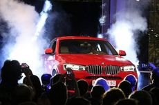 Ron Anderson, also celebrating 20 years working at BMW, drove the new X4 into Friday's ceremony that introduced the vehicle for the first time in the U.S. It will introduced at the New York International Auto Show in April.
 
 