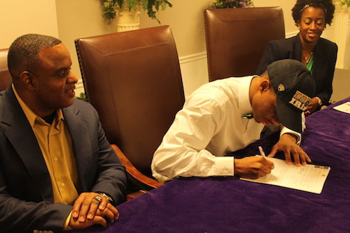 Troy Pride Jr. signs the Letter of Intent to play football at the University of Notre Dame.
 