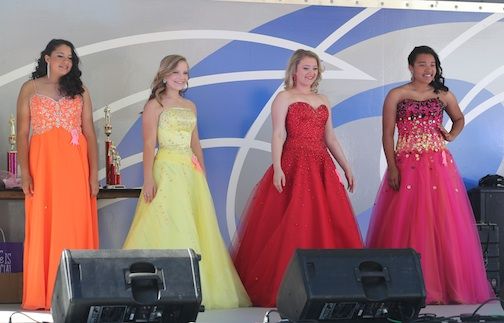 Katelyn Larke won the 12-14 year-old category and was most photogenic. Peyton Neal was first runnerup and Natalie Banda was second runner-up.
 
 
 