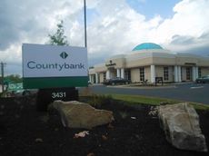 Countybank opened at 3431 Pelham Road today. It's signature architecture is the dome atop the building.