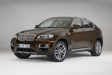 The new design of the 2013 X6 SAV was unveiled at the Geneva Motor Show today.