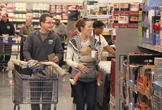Early shoppers took advantage of ALDI first-day deals.
 
 
