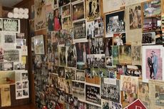 This is only one wall at Rosie Hot Dog. 
 