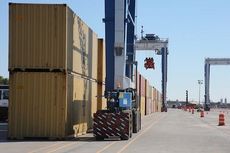 This long view of the Inland Port at Greer shows the 32 containers that are part of the first cargo to be shipped by Norfolk Southern to the Port of Charleston for export.