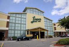 Lowes Foods will build its contemporary grocery store in Greer across from Riverside High School. The public is invited to Wednesday's groundbreaking.
 