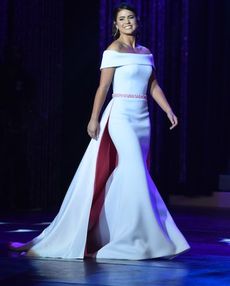 Miss Spartanburg Teen, Erika Quinn, 16, from Gaffney, won the Evening Gown/Onstage Question preliminary.
 